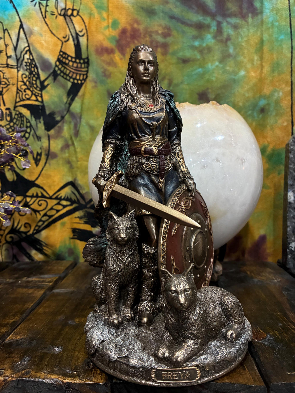 Freya Statue 8 3/8 Inch | Freyja Shield Maiden Figurine | Norse Goddess w/ Cats | Viking Altar Decor | Love War Magic Gift