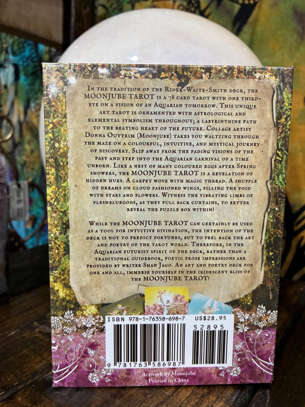 Moonjube Tarot Deck: (78 Full-Color Cards and Full-Color Guidebook)
