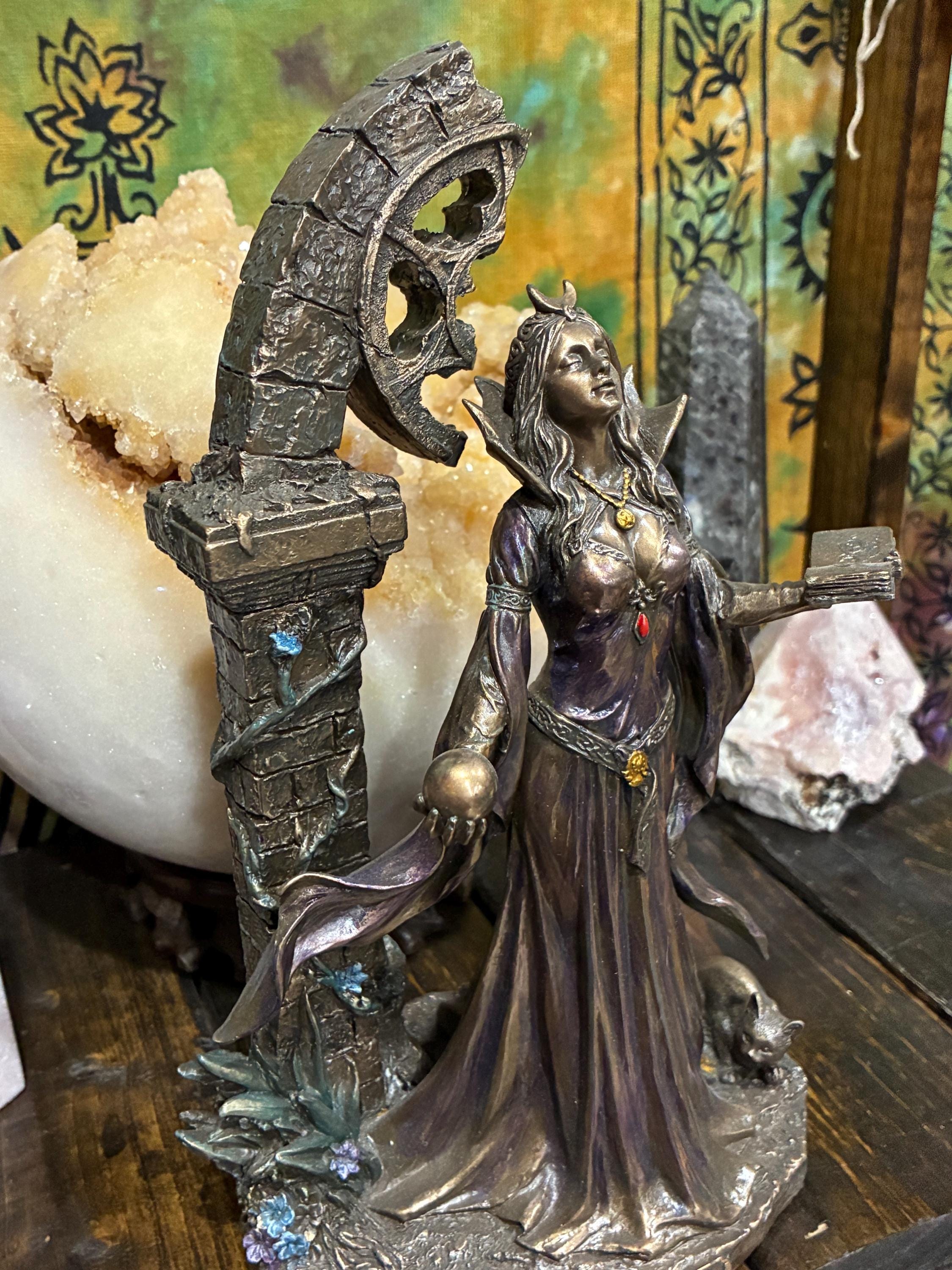 Aradia Goddess Statue – Bronze-Tone Italian Witch Altar Decor