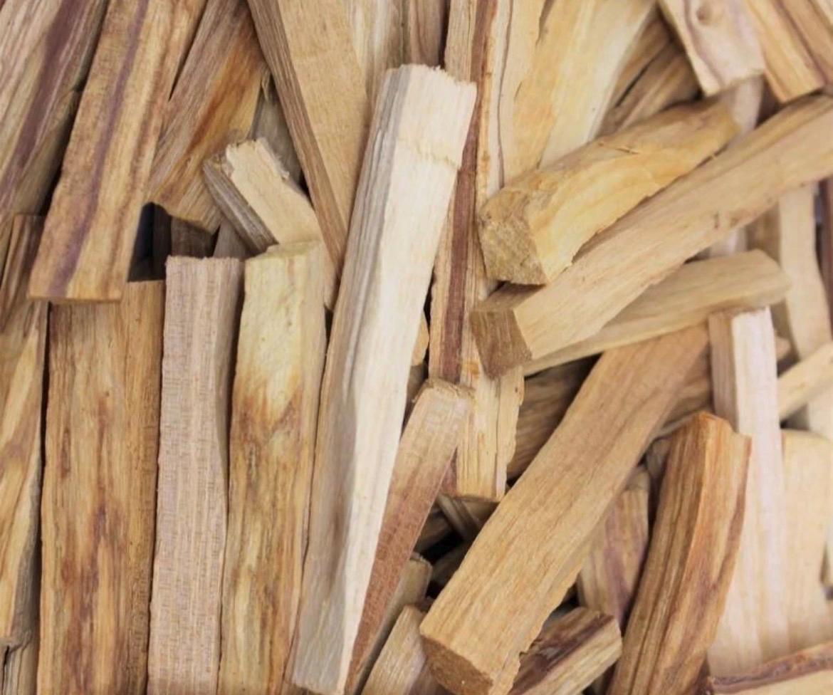 Peruvian Palo Santo Smudge Stick | Holy Wood Incense for Cleansing, Meditation (4 inch)